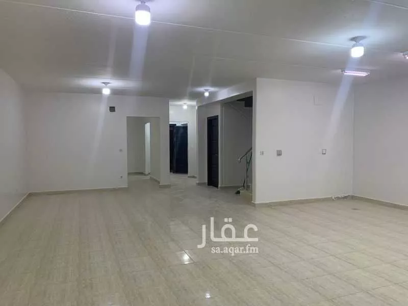 4 bedroom villa in Al Aridh 8