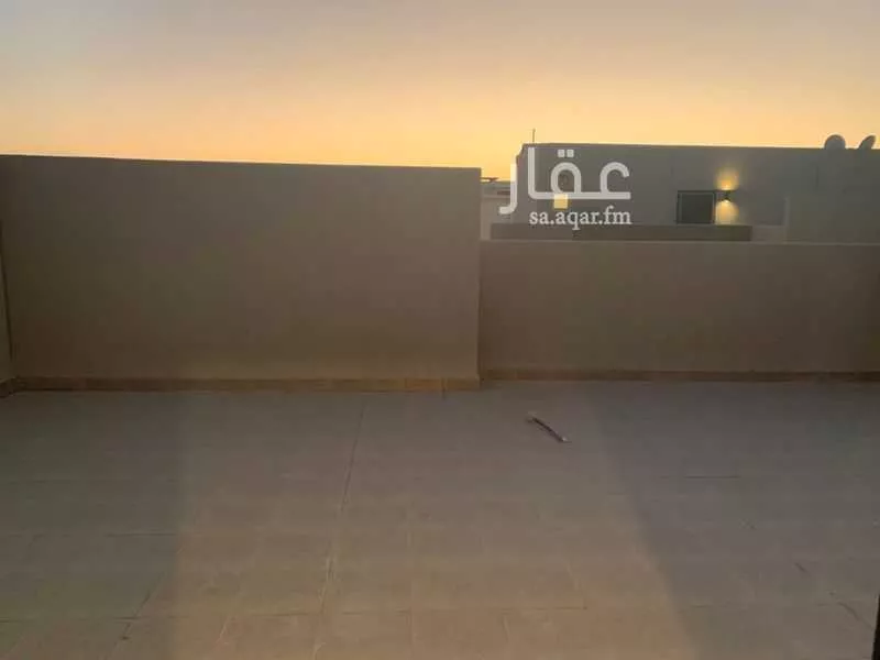 4 bedroom villa in Al Aridh 9