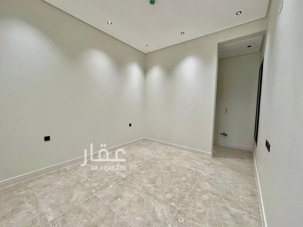 4 bedroom apartment in Al Mahdiyyah 24