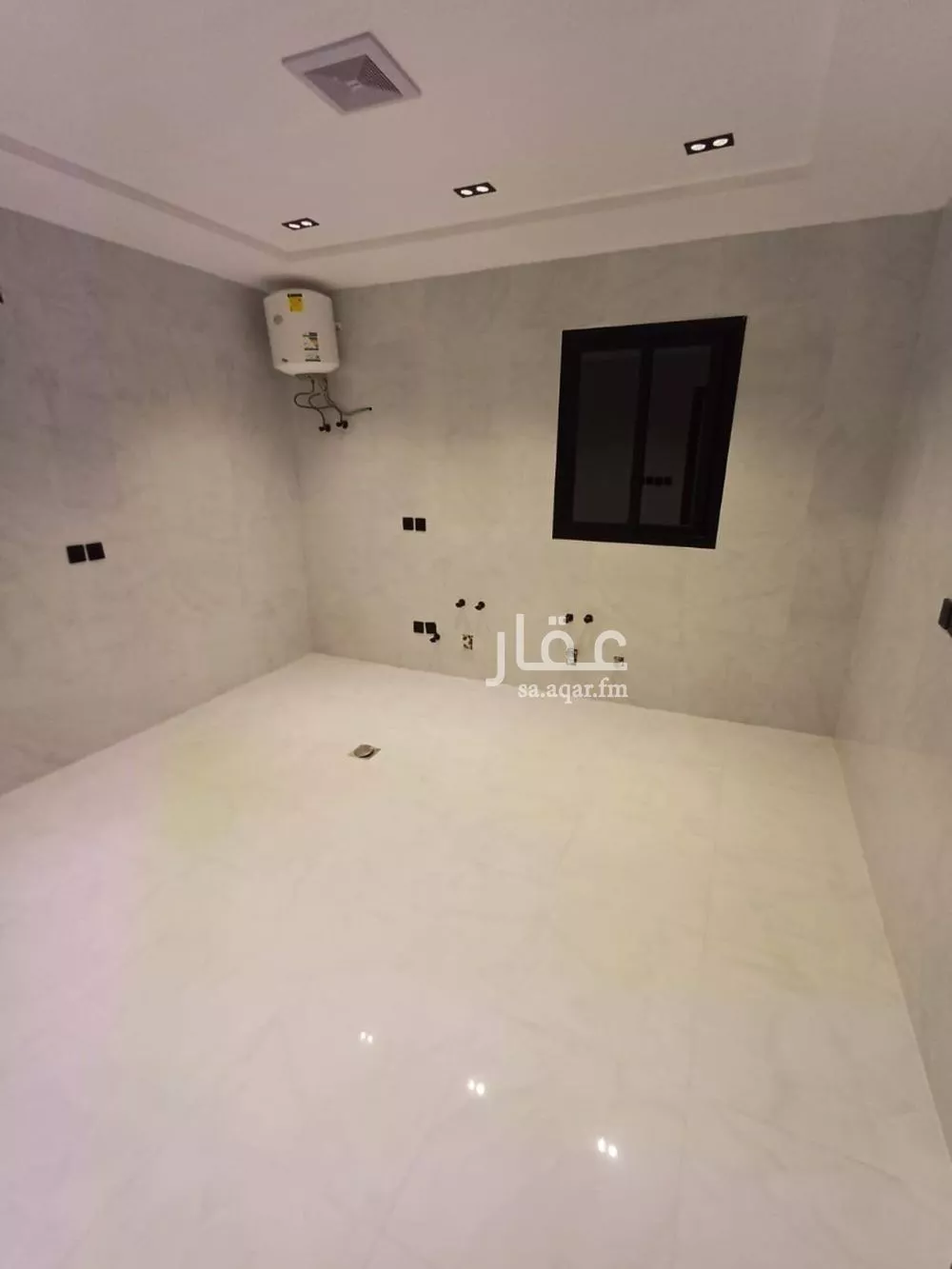 3 bedroom apartment in Al Rimal 6