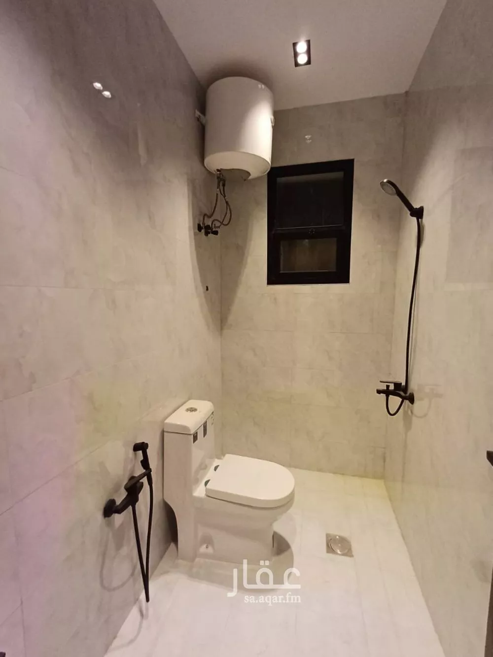 3 bedroom apartment in Al Rimal 8