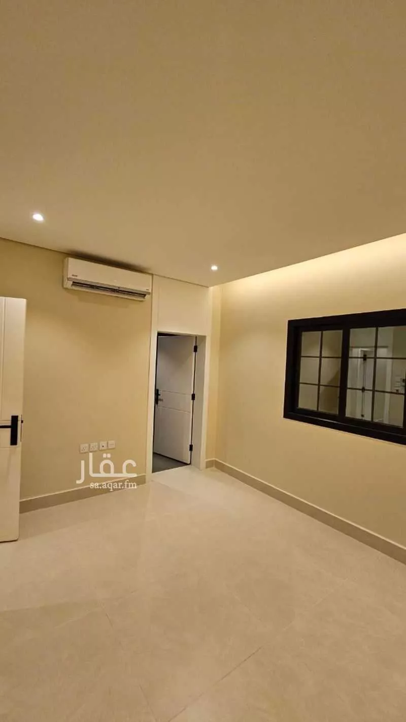 فيلا 6 غرف في الملقا 14