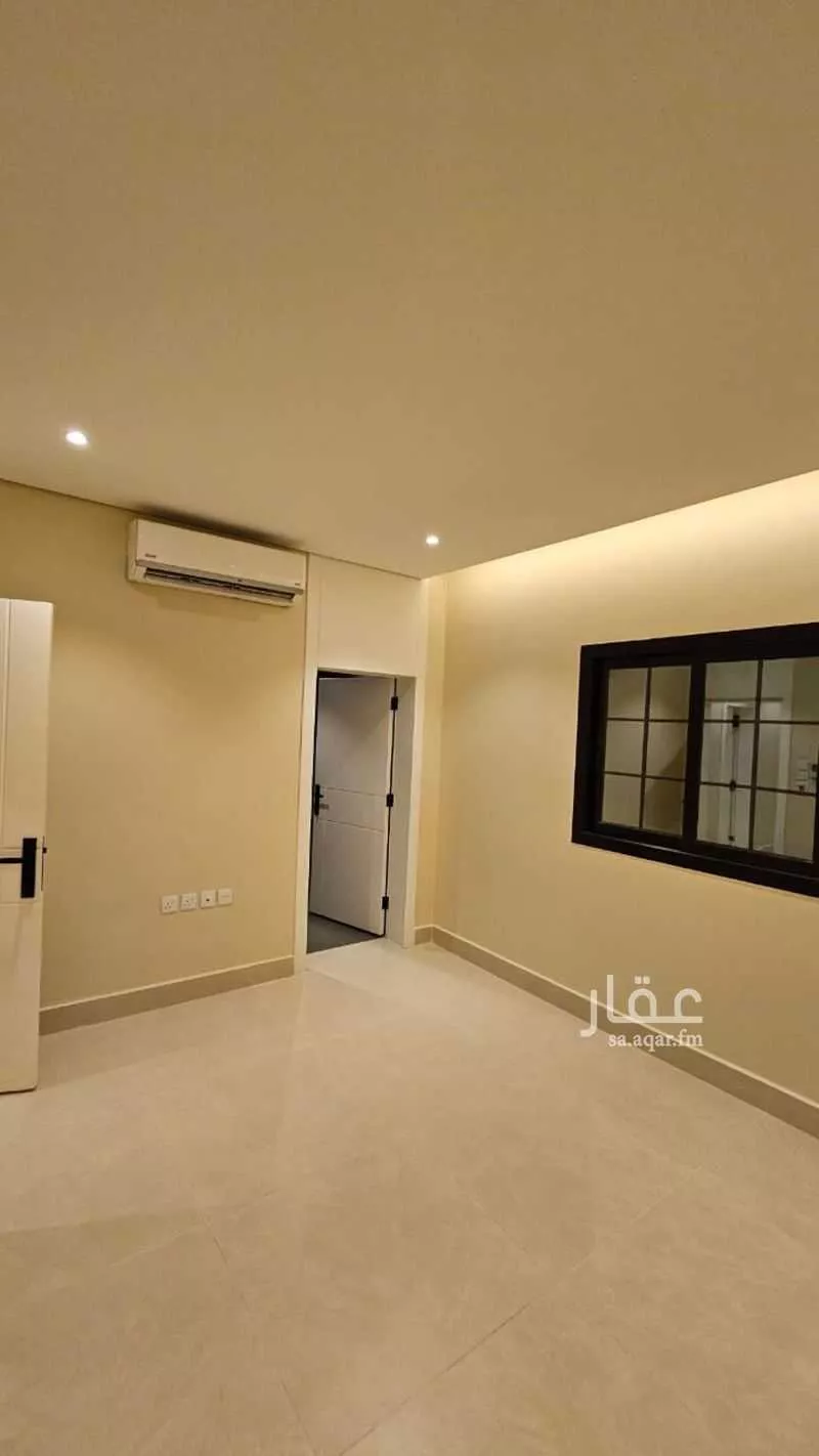 فيلا 6 غرف في الملقا 23