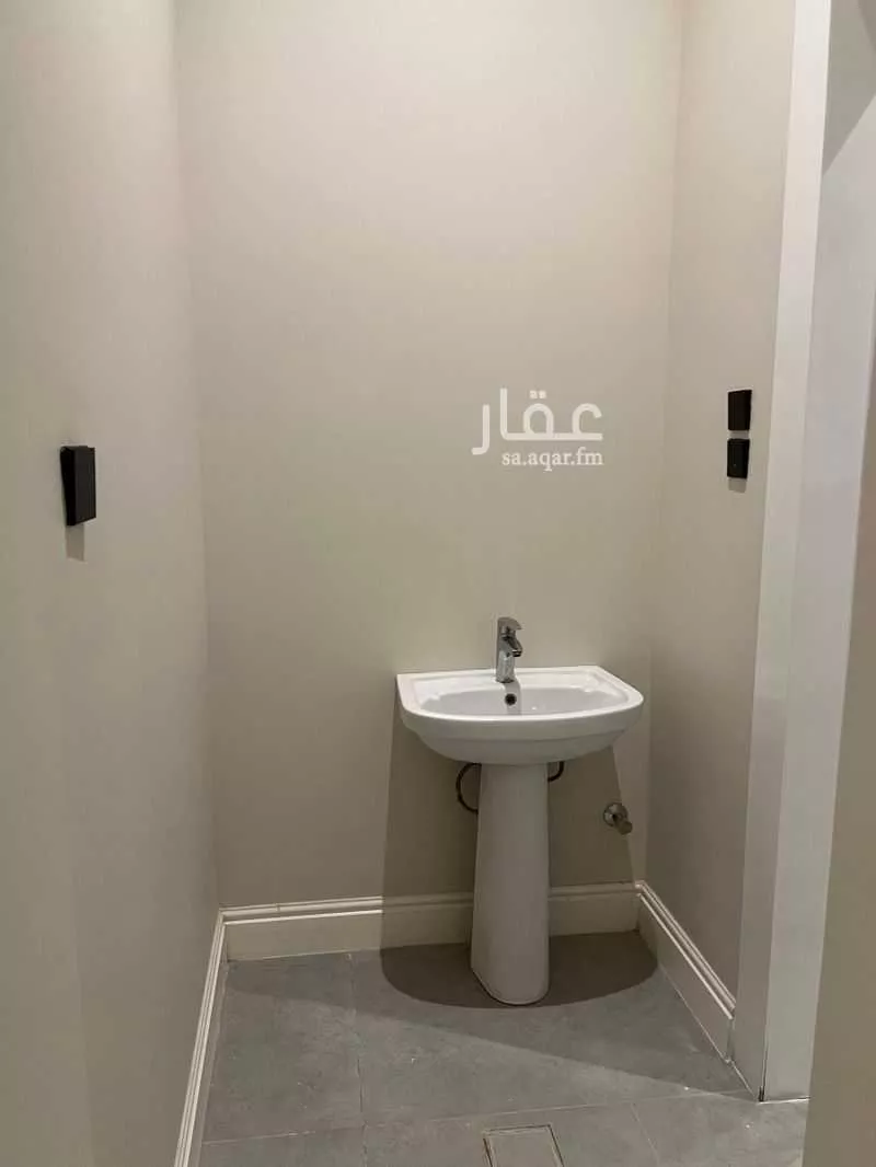 6 bedroom villa in Al Rimal 23