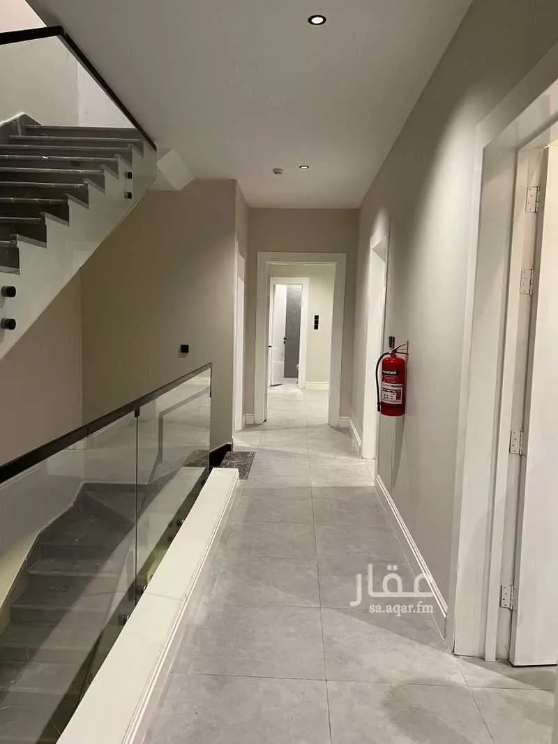 6 bedroom villa in Al Rimal 7