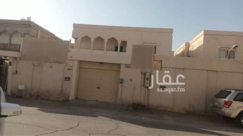 فيلا 9 غرف في العليا 11