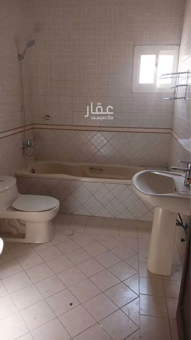 فيلا 9 غرف في العليا 6