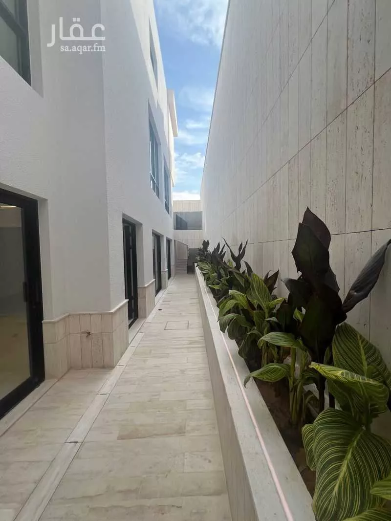 4 bedroom villa in Al Olaya 3