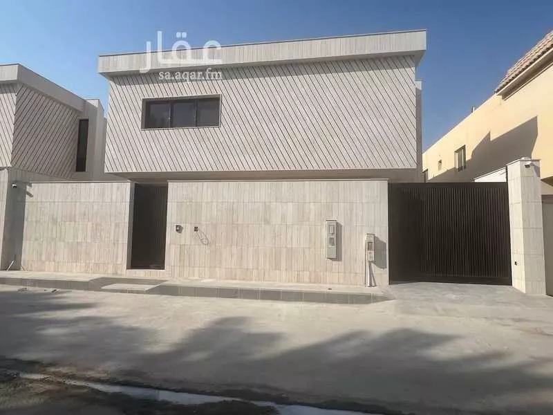 4 bedroom villa in Al Olaya 9