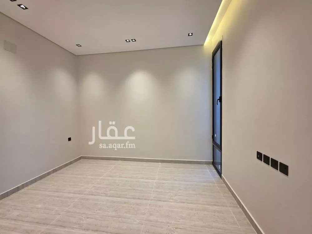 شقة 5 غرف في عكاظ 4