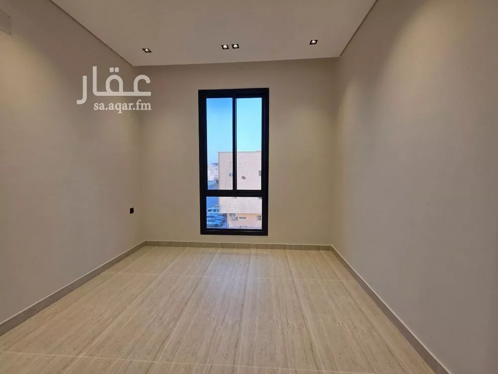 شقة 5 غرف في عكاظ 10