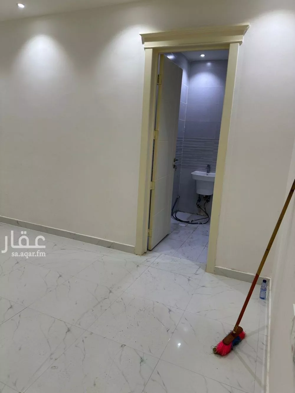 فيلا 9 غرف في طويق 6