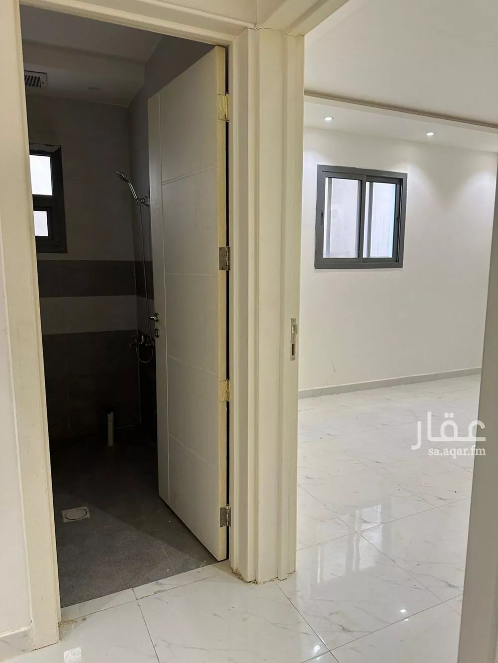 فيلا 9 غرف في طويق 9
