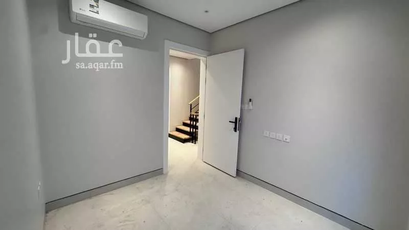فيلا 3 غرف في العارض 20