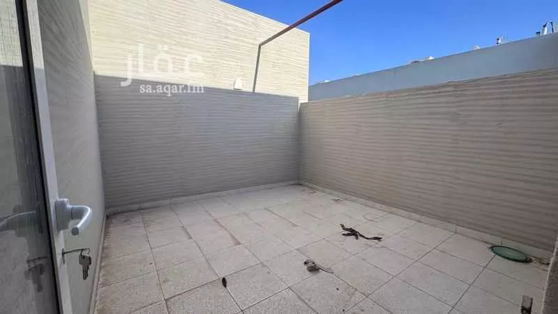 فيلا 3 غرف في العارض 9