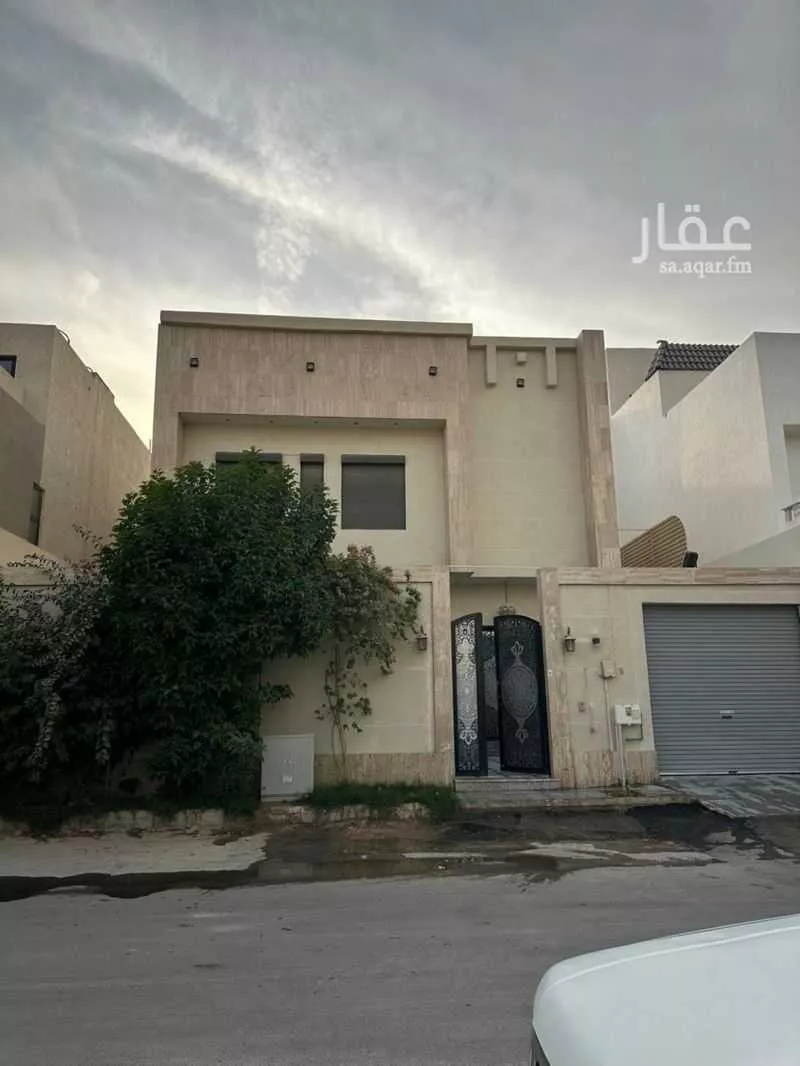 فيلا 5 غرف في الملقا 5