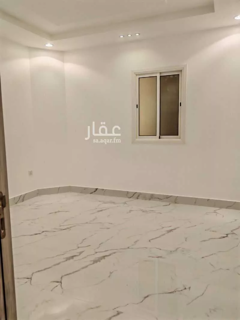 فيلا 3 غرف في العارض 9