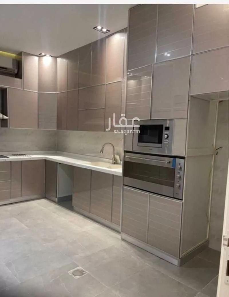 فيلا 5 غرف في العارض 7