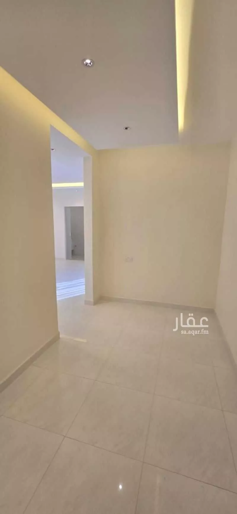 فيلا 4 غرف في الجنادرية 3
