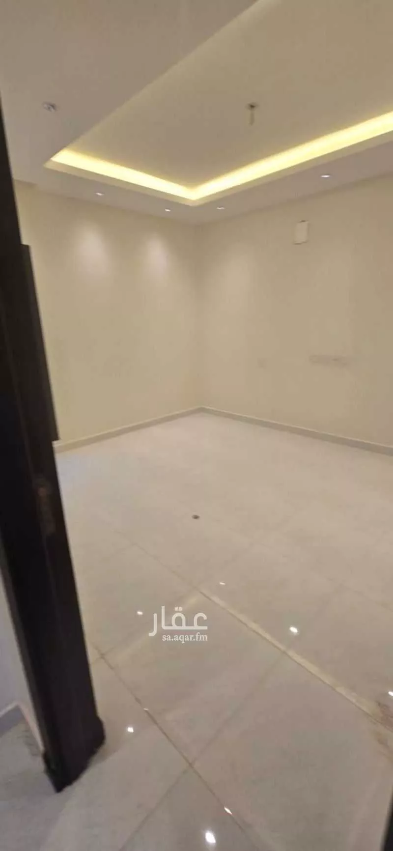 فيلا 4 غرف في الجنادرية 5