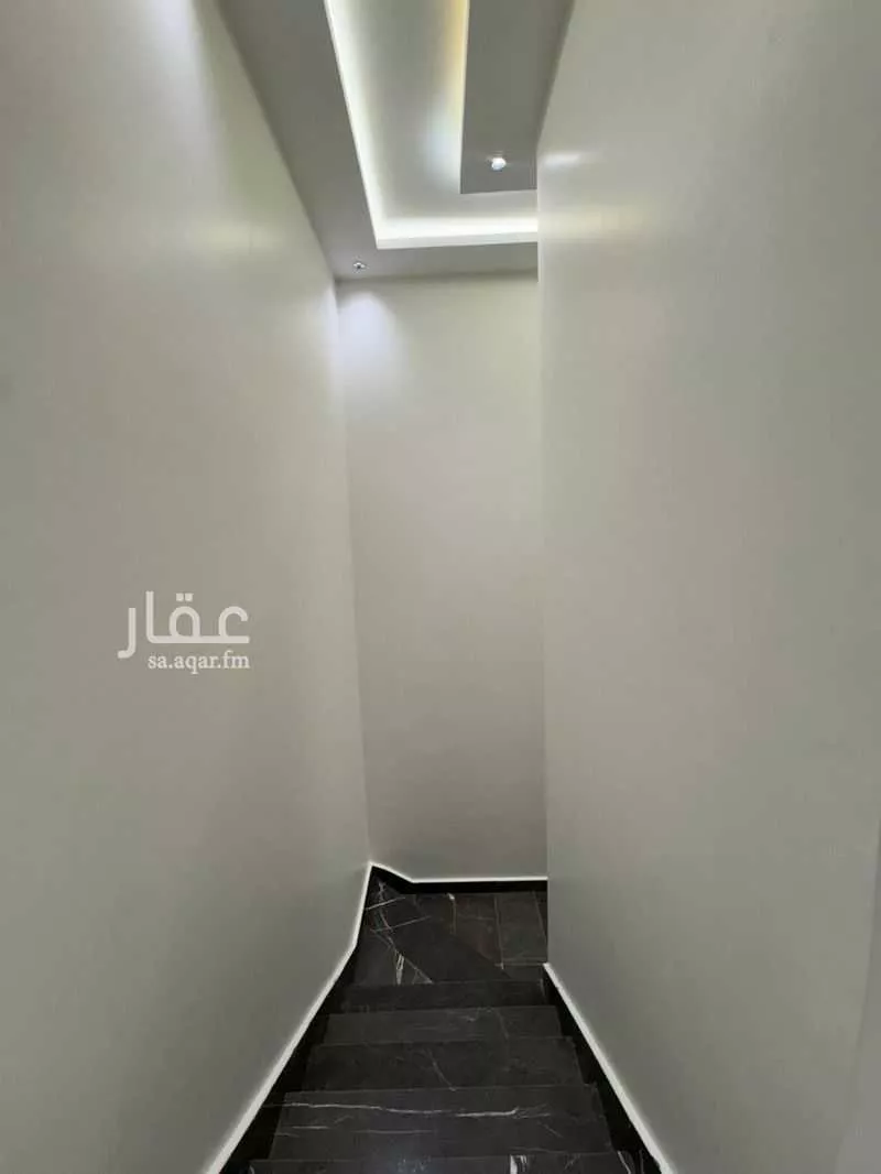 فيلا 4 غرف في الجنادرية 12