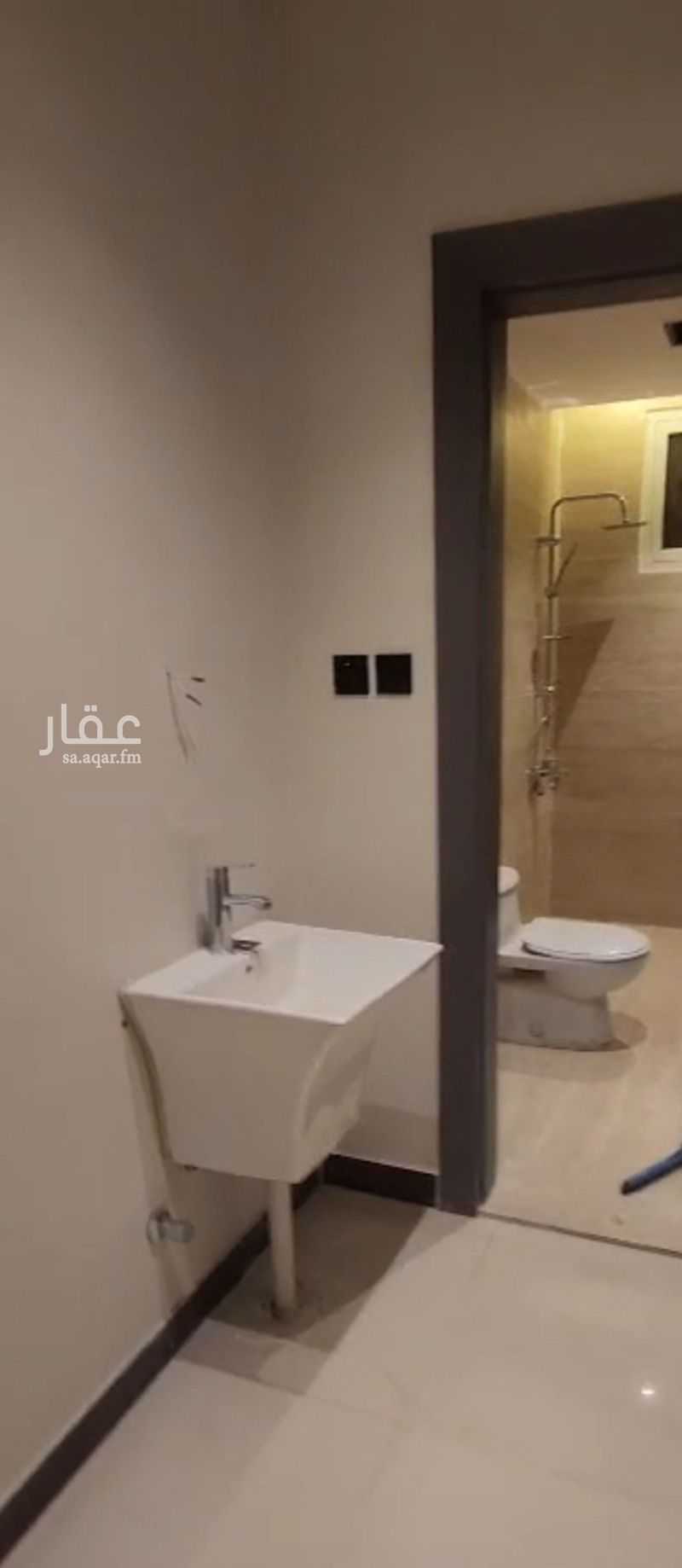 فيلا 7 غرف في النرجس 13