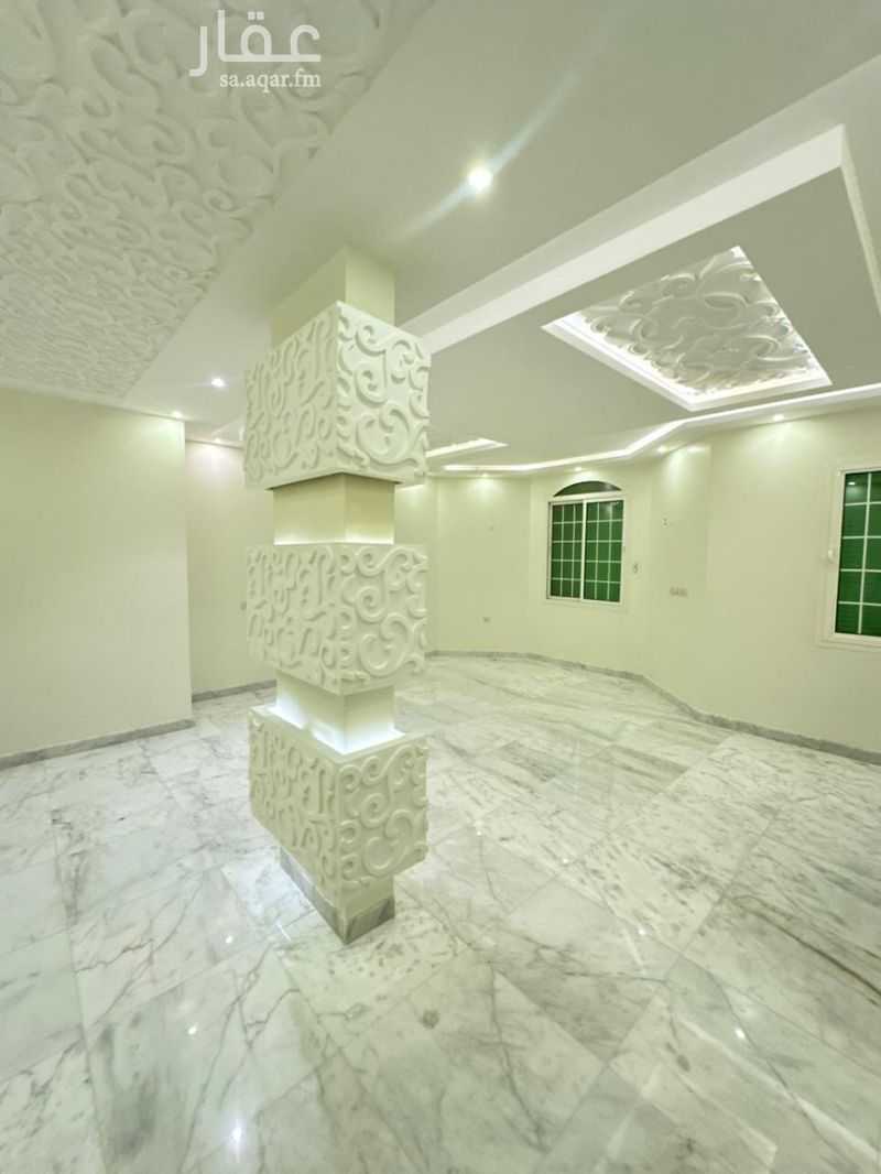4 bedroom villa in Granada, Riyadh 5
