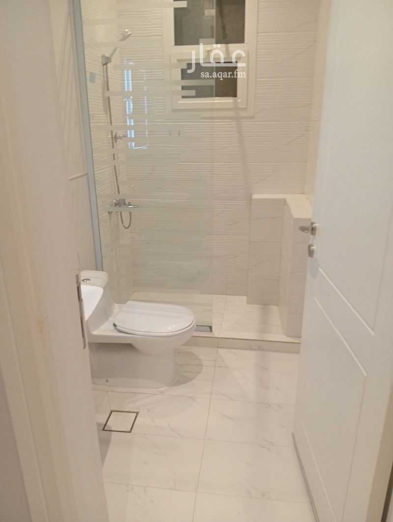 6 bedroom villa in Al Sahafah, Riyadh 5