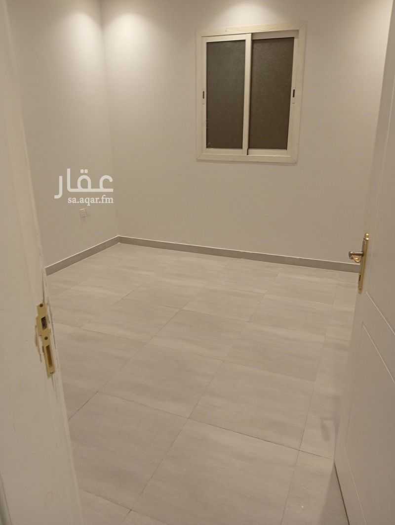 6 bedroom villa in Al Sahafah, Riyadh 24