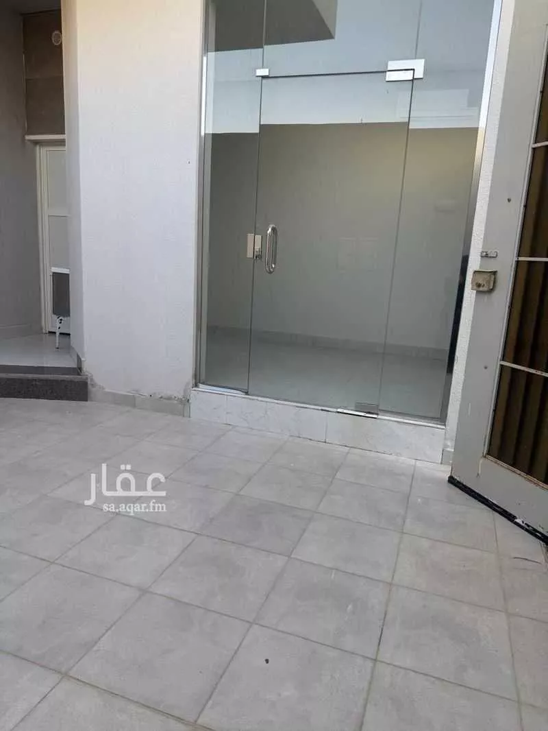 فيلا 7 غرف في العارض 20