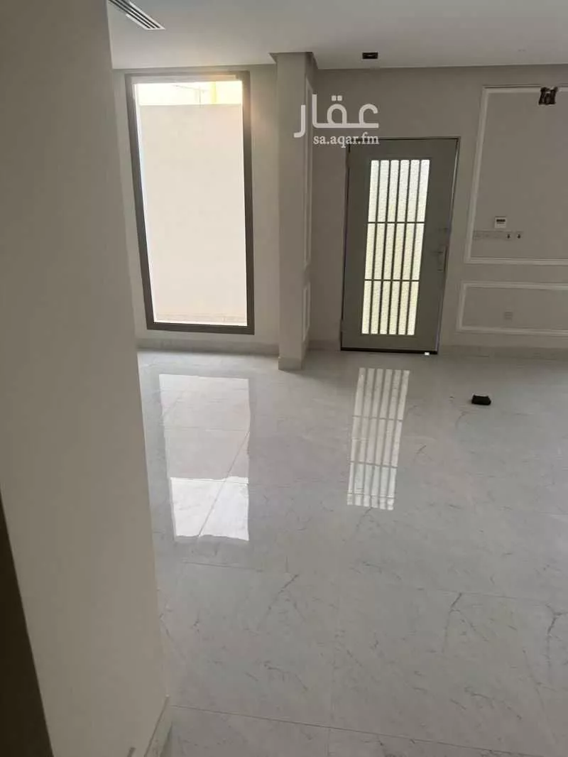 فيلا 7 غرف في العارض 27