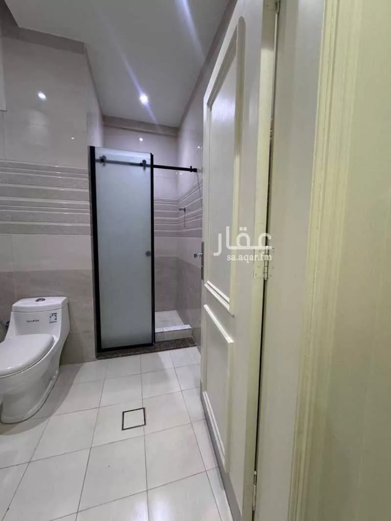 5 bedroom villa in Hittin, Riyadh 6