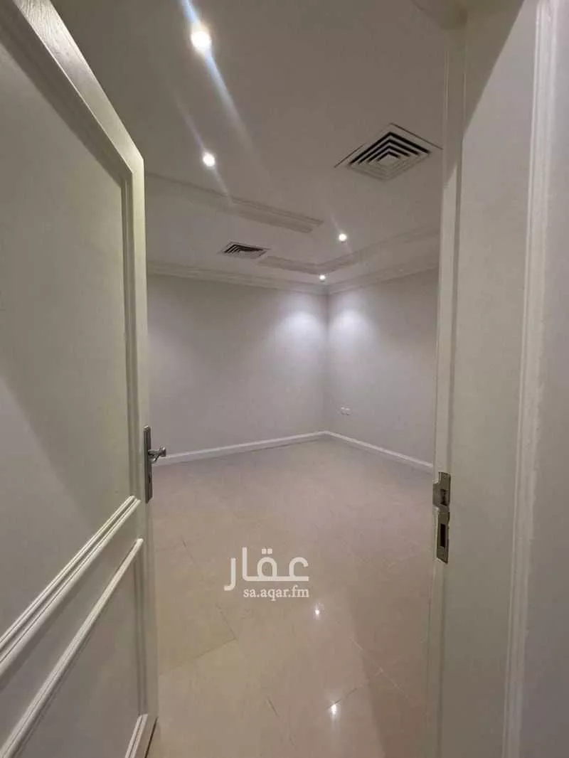 5 bedroom villa in Hittin, Riyadh 8