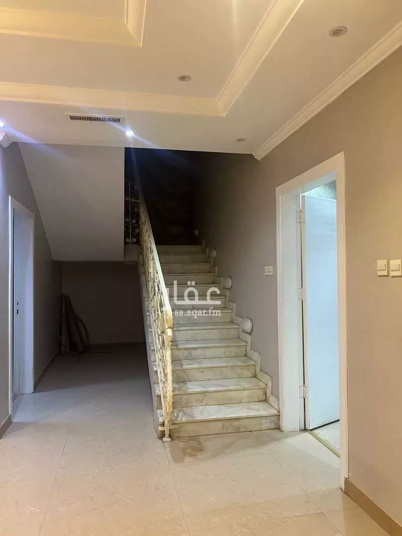 5 bedroom villa in Al Khaleej 7