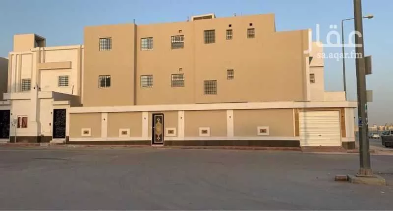 5 bedroom villa in Al Rimal 3