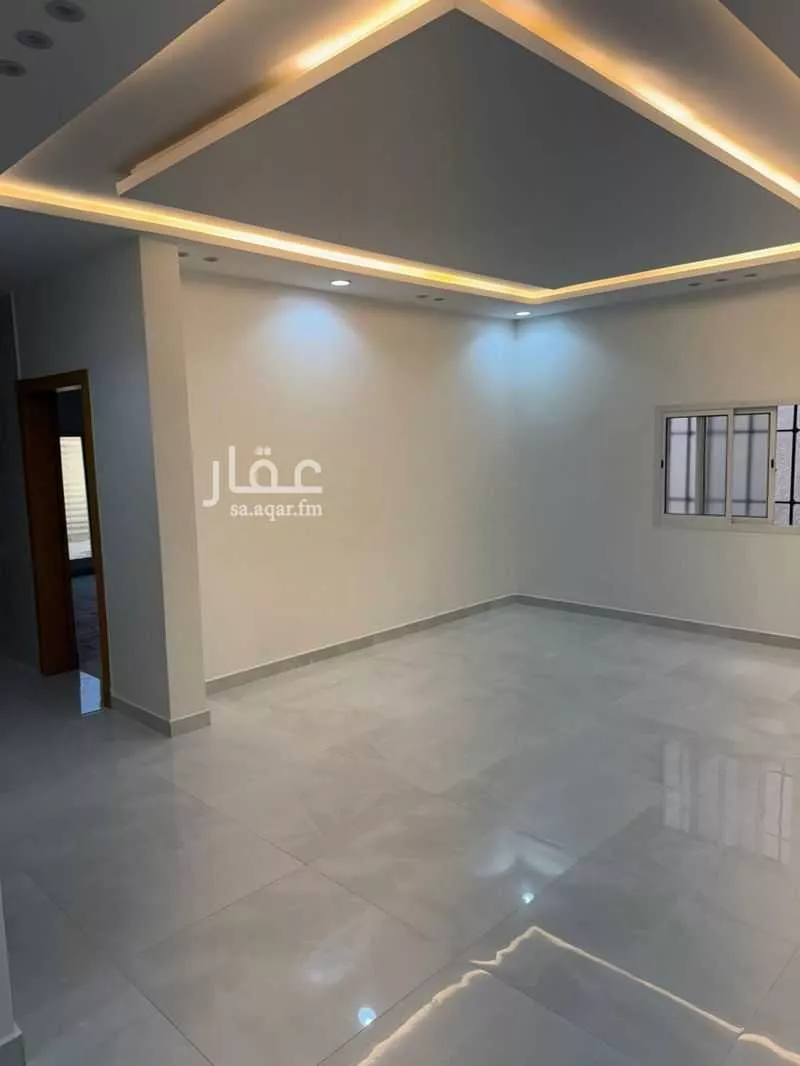 فيلا 5 غرف في الرمال 4