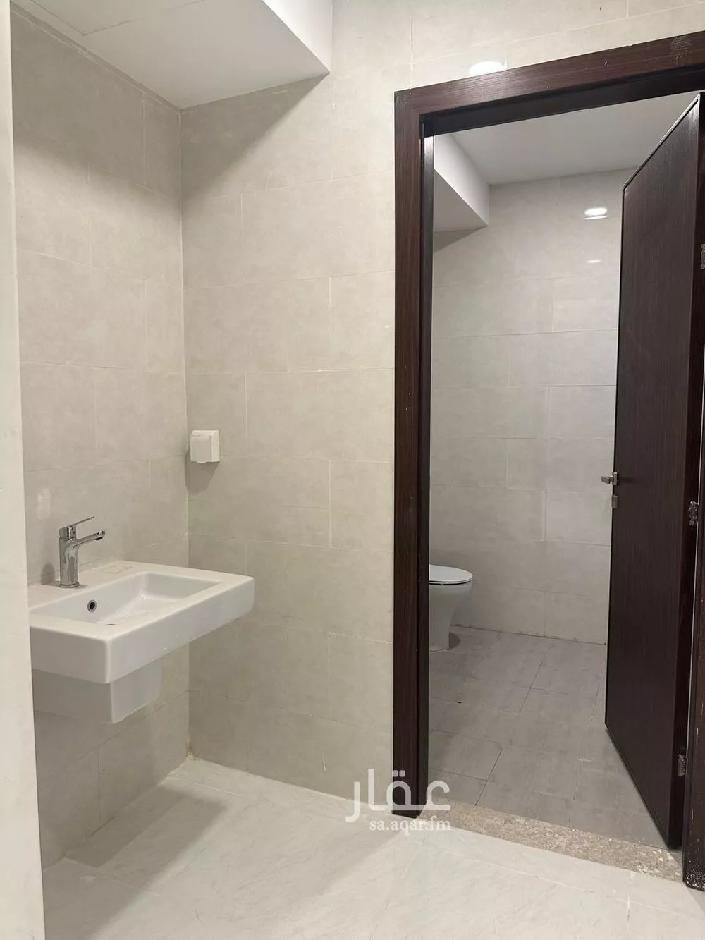 6 bedroom villa in Al Janadriyah 14