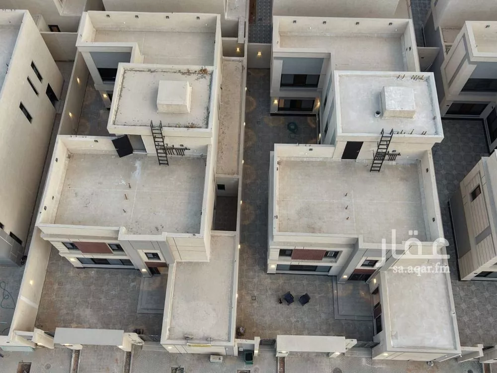 6 bedroom villa in Al Janadriyah 3