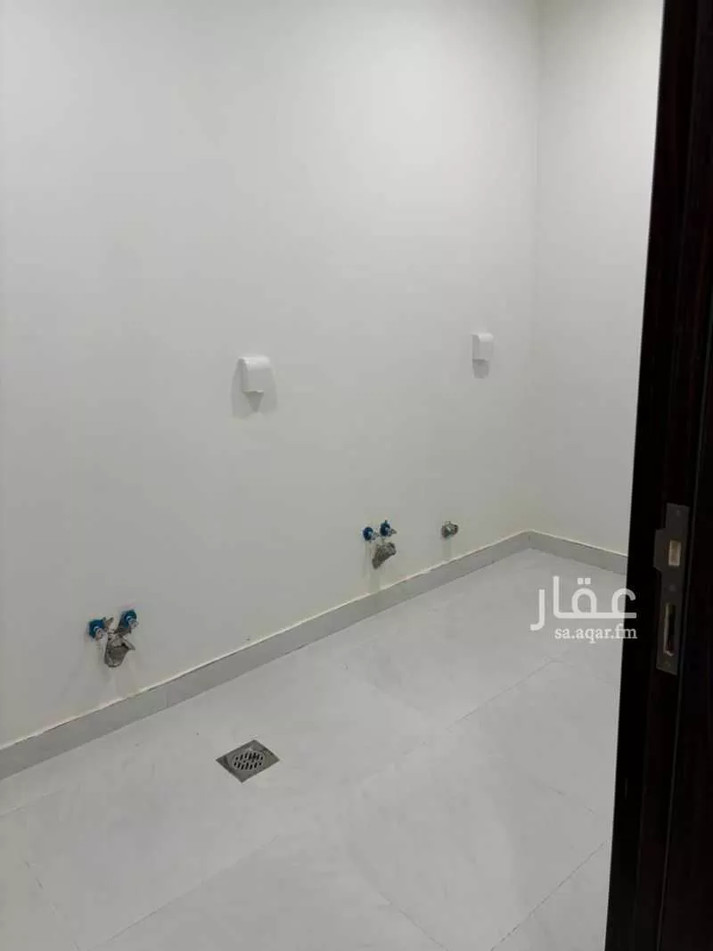 فيلا 4 غرف في الجنادرية 23