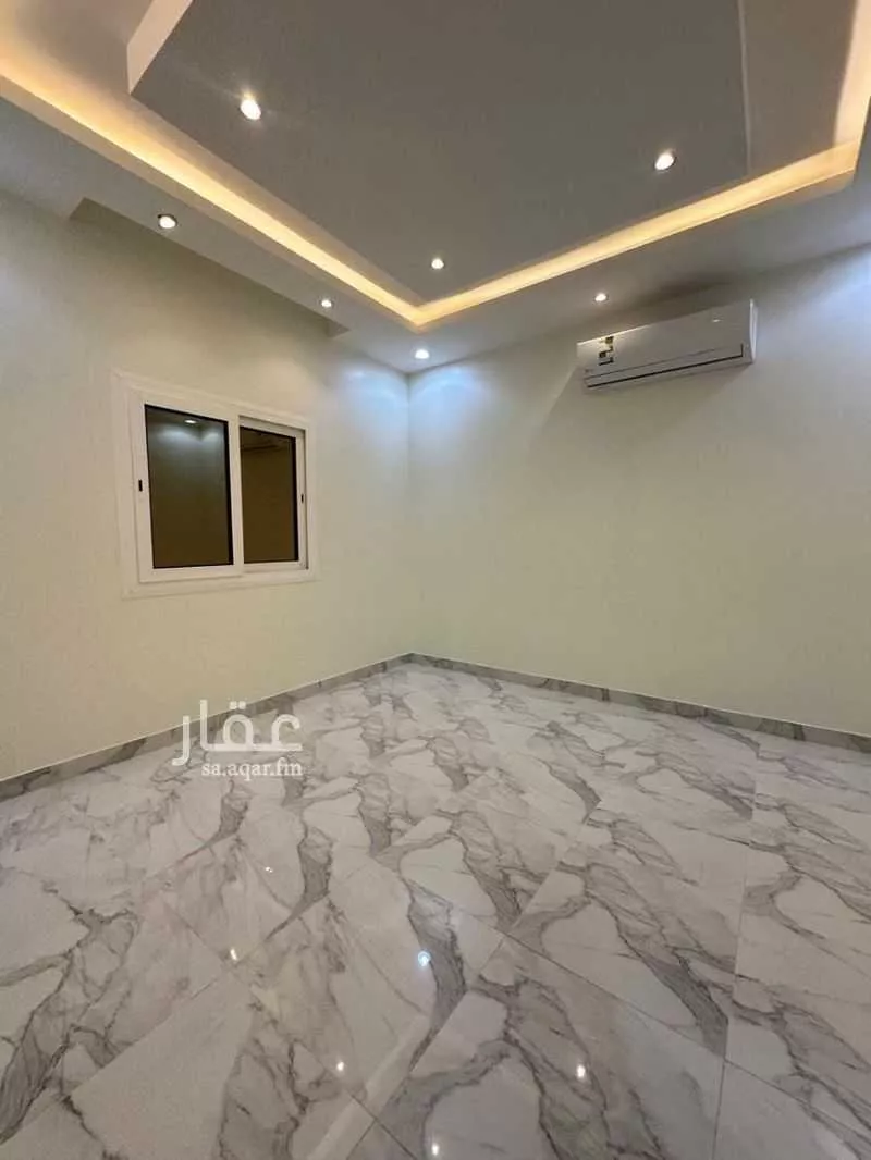 فيلا 5 غرف في النخيل 5