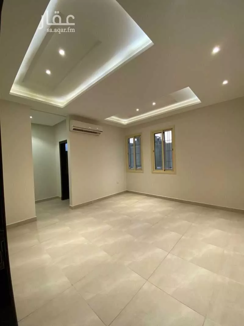 5 bedroom villa in Al Malqa 4