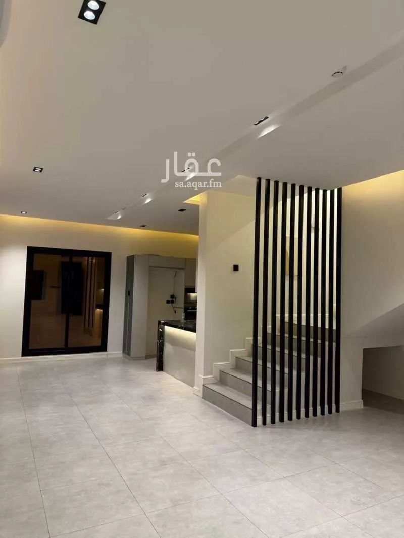 فيلا 4 غرف في العارض 9