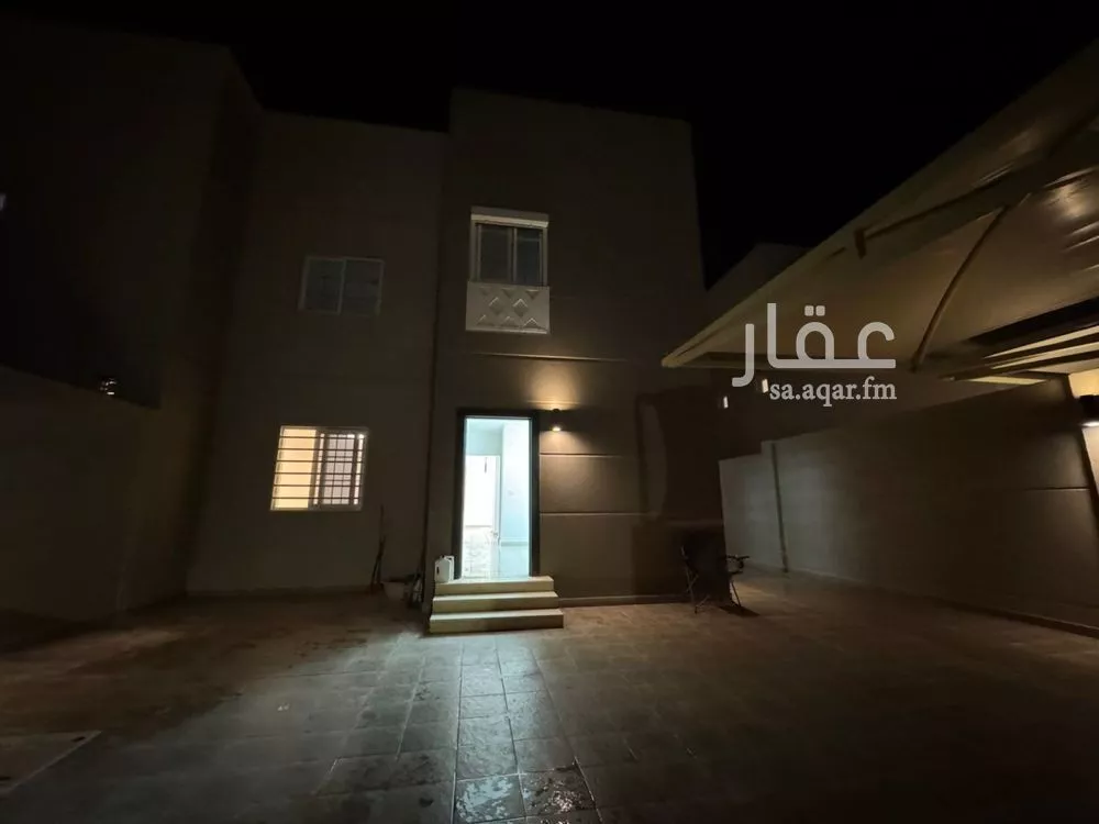 فيلا 5 غرف في الرياض 6