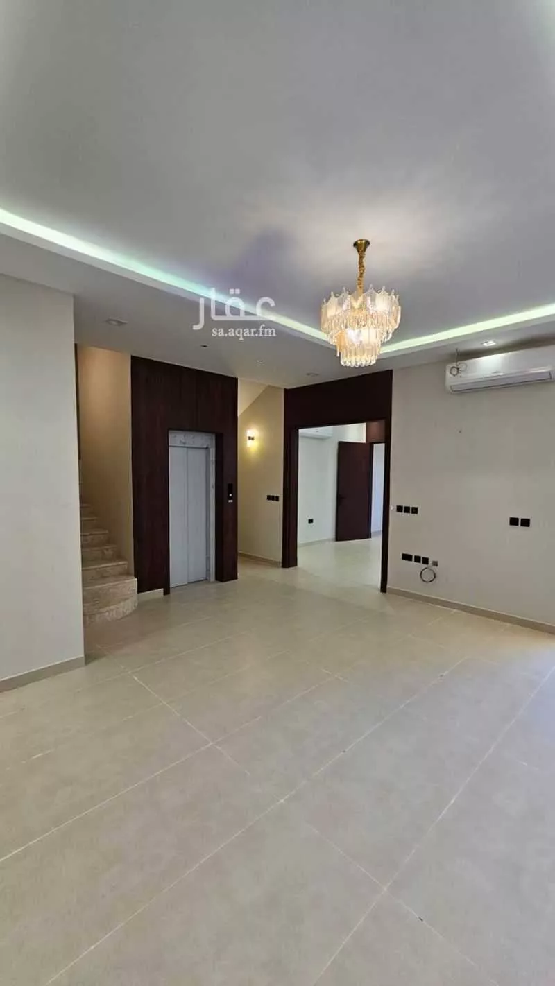 5 bedroom villa in Al Malqa 3
