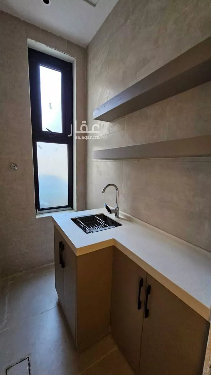 5 bedroom villa in Al Malqa 8