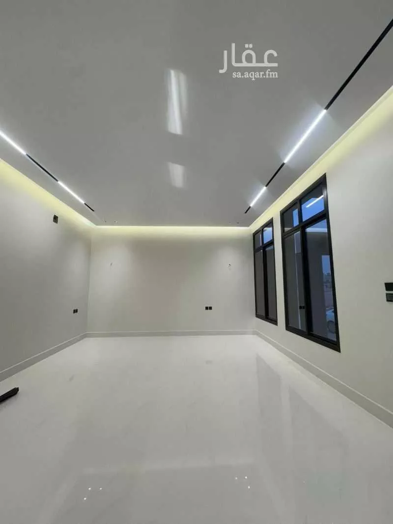 4 bedroom villa in Al Janadriyah 2