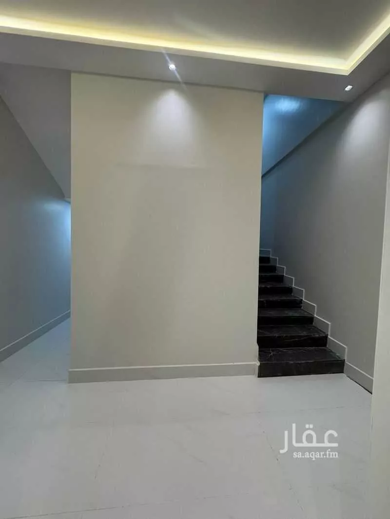 4 bedroom villa in Al Janadriyah 5