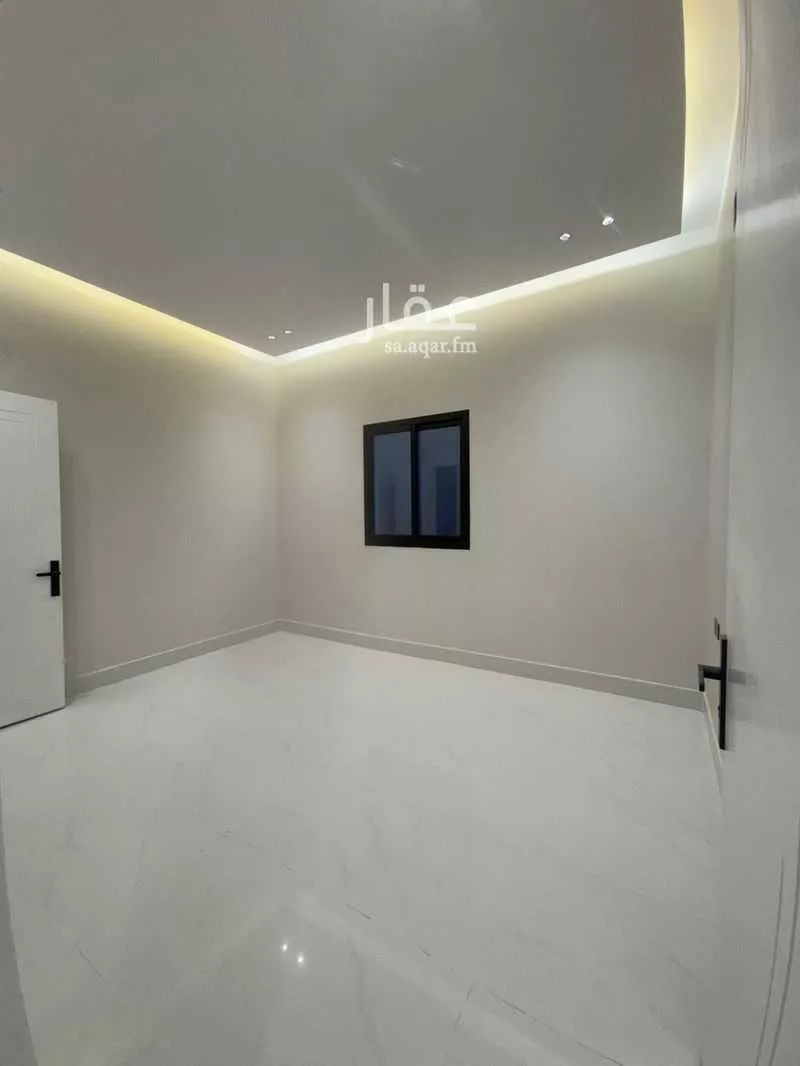 4 bedroom villa in Al Janadriyah 6