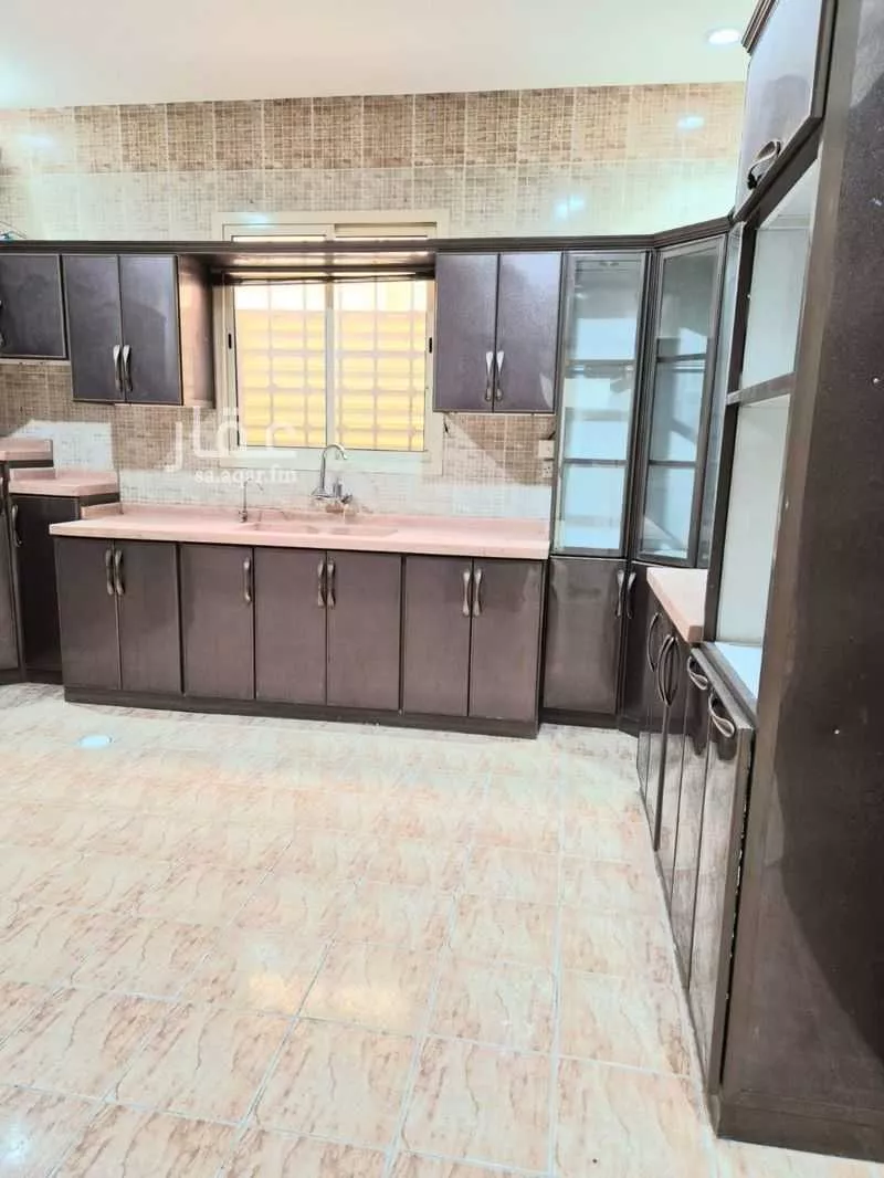 9 bedroom villa in Ishbiliyah, Riyadh 10