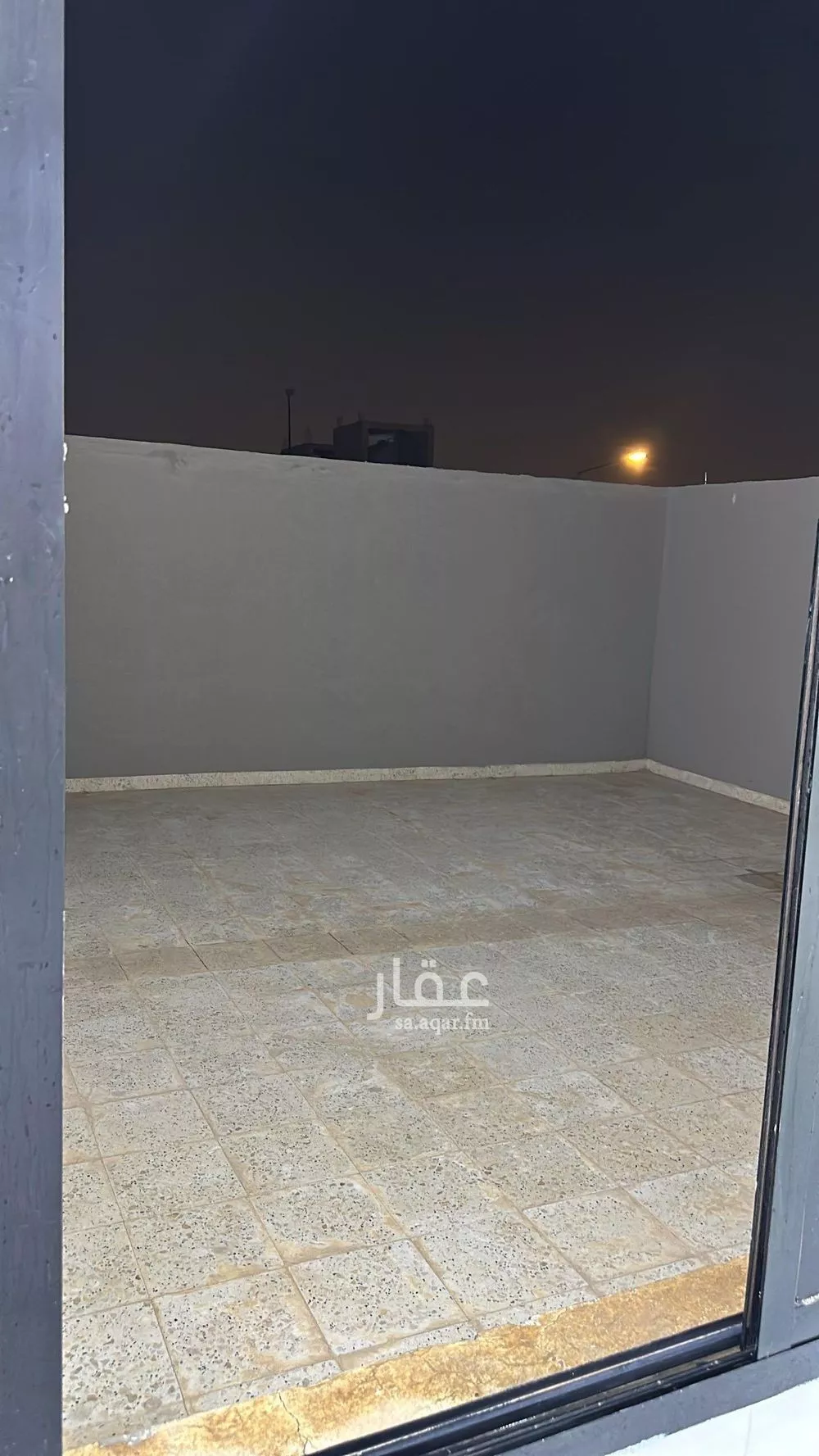 فيلا 9 غرف في الرمال 10